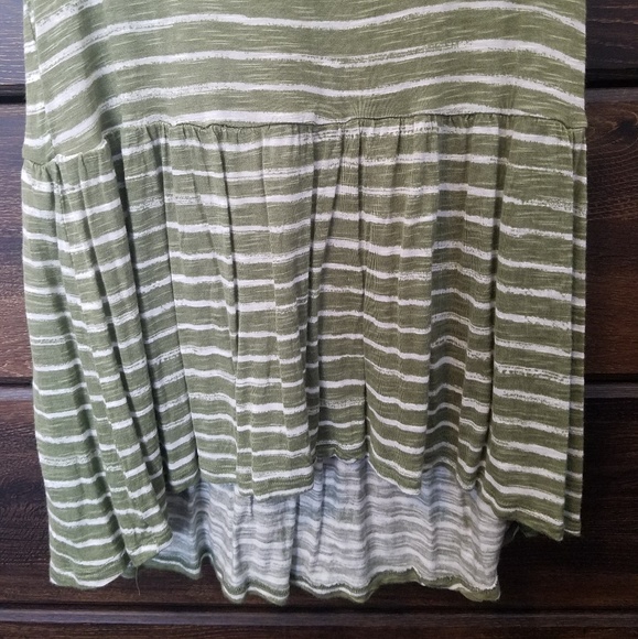 Xhilaration tank top - Picture 2 of 4